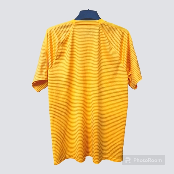 Nike Dri-Fit Shirt - Picture 2 of 6